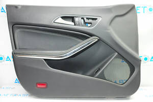 Обшивка двери карточка передняя левая Mercedes CLA 14-19 черн с черн вставкой кожа, подлокотник кожа, под память сидений