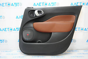 Обшивка дверей картка передня права Fiat 500L 14- чорна з коричневою вставкою, beats