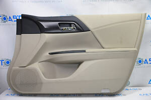 Обшивка двери карточка передняя правая Honda Accord 13-17 беж с беж вставкой кожа, подлокотник кожа, молдинг ручки тип 4