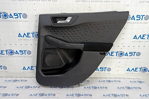 Обшивка двери карточка задняя правая Ford Escape MK4 20-22 тряпка черная, царапины, слом креп