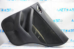 Обшивка двери карточка задняя правая Mazda CX-5 13-16 черн с черн вставкой тряпка, подлокотник тряпка, царапины, под хим