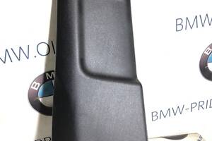 Обшивка стойки центральная Volkswagen Jetta MK6 2.0 2011 лев. (б/у)