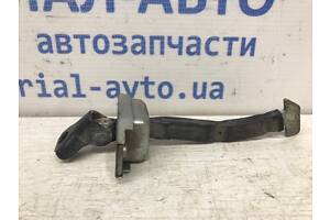 Ограничитель двери задний правый Toyota Rav 4 2.2 DIESEL 2ADFTV 2006 (б/у)