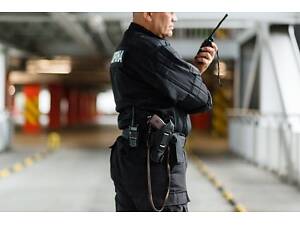 Охоронна компанія запрошує на роботу охоронників.