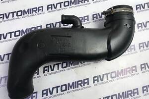 Патрубок турбіни Opel Astra H 1.9 СDTI 2004-2010 55561910