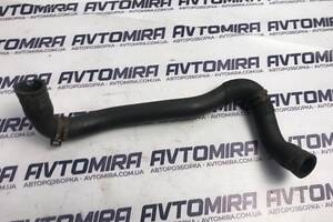 Патрубок системы охлаждения Opel Astra H 2004-2010 13118271