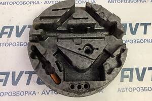 Органайзер домкрата  Opel Astra H 2004-2010 13162851