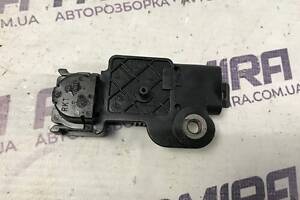 Датчик удара Opel Astra H 2004-2010 13264083