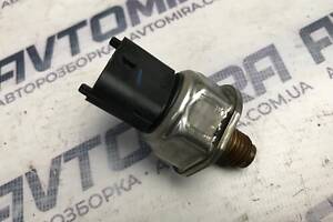 Датчик тиску палива Opel Astra H 2004-2010 55584473