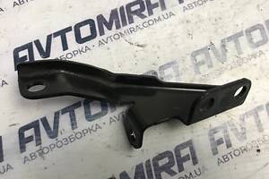 Кронштейн впускного колектора Opel Astra J 1.7CDTI 2009-55568926