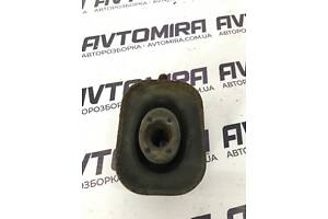 Демпферна втулка глушника Opel Astra J 2009- 13229780