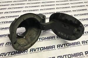 Лючок топливного бака Opel Astra J 2009-13281387