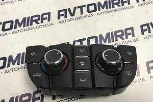 Блок управління обігрівачем Opel Astra J 2009- 13346092