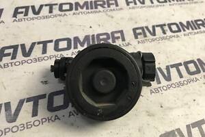 Клапан трубки головного циліндру Opel Astra J 2009- 55564360