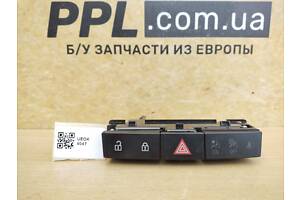 Opel Astra J 2009-2015 Блок кнопок в торпедо кнопка аварийки 13285122