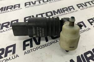 Насос омивача переднього скла Opel Astra J Wagon 2009-2015 13250357