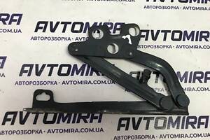 Петля капота ліва Opel Corsa D 2006-2014 13186923