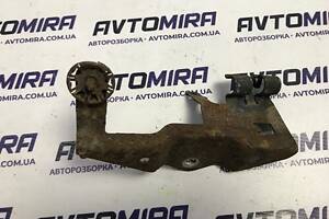 Кронштейн бачка тормозной жидкости Opel Corsa D 2006-2014 55701378