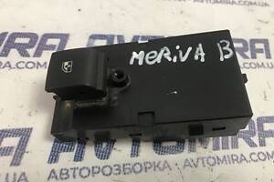 Кнопка склопідіймача передня права Opel Meriva B 2010-2017 13301886