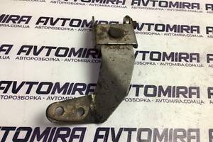 Кронштейн КПП Opel Zafira B 1.9 CDTI 2005-2011 2228498016