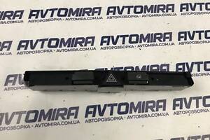 Кнопка аварийки Opel Zafira B 2005-2011 13100105