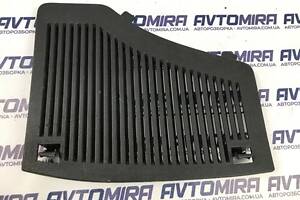 Накладка правой карты багажника Opel Zafira B 2005-2011 13131327