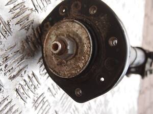 опора амортизатора на спрінтер 315 або крафтер 2006-2015рв ціна 750гр одна права або ліва оригінал гарантія на установк