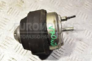 Опора двигателя передняя Volvo V70 2.4td D5 2001-2006 30680751 33