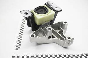 Опора двигуна права Renault Kangoo II 2008- (586640) Hutchinson