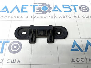 Отбойник двери багажника левый Toyota Prius 50 Prime 17-22 на кузове