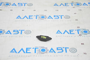 Отбойник крышки багажника Toyota Camry v70 18-24