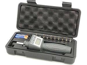 Отвертка-битодержатель динамометрическая цифровая двустороннего действия 1/4 (0.2-2Нм) PROTESTER ANS-R-2