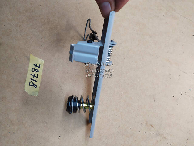 Ответная часть замка капота RENAULT Trafic 00-14; NISSAN Primastar 02-14 000078718 - Фото 2