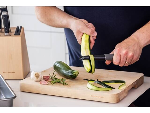 Овощечистка вертикальная KitchenAid Coreline KAS112OHCGG 22 см серая - Фото 6