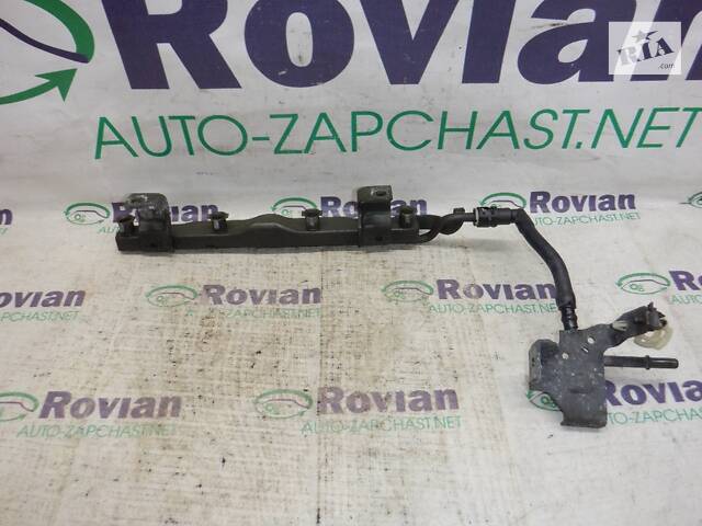 Паливна рампа (1,6 DOHC 16V) Mazda 3 (BK) 2003-2009 (Мазда 3), БУ-176939