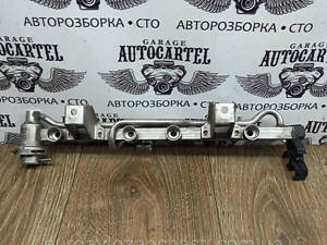 Паливна рейка бензин Audi A4 1.8T (B5), VOLKSWAGEN Passat B5 96-05 058133681C