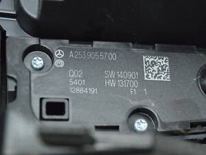 Панель кнопок на блоке упр мультимедиа (джойстике) прав Mercedes GLC X253 16- (01) a2539054900