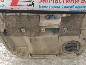 Панель обшивки передней двери правая 809008H801 Nissan X-Trail T30