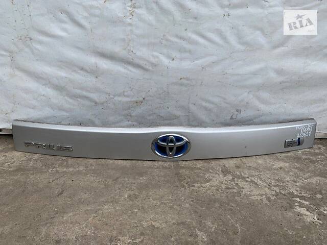 Панель підсвічування номера TOYOTA PRIUS - 30 09-17 76801-47070-B0