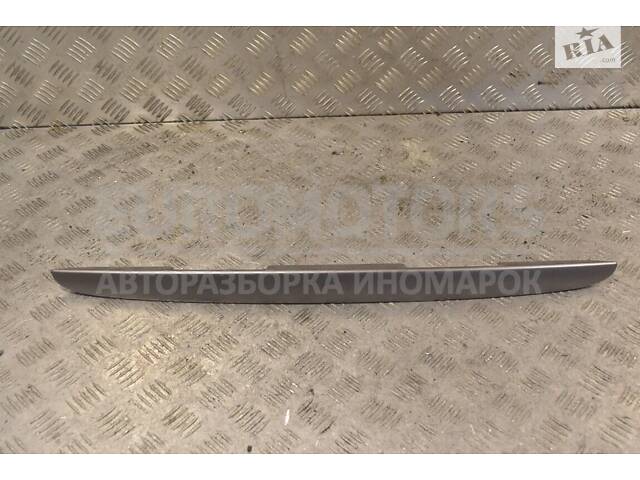 Панель подсветки номера Toyota Yaris Verso 1999-2005 7680152030 2