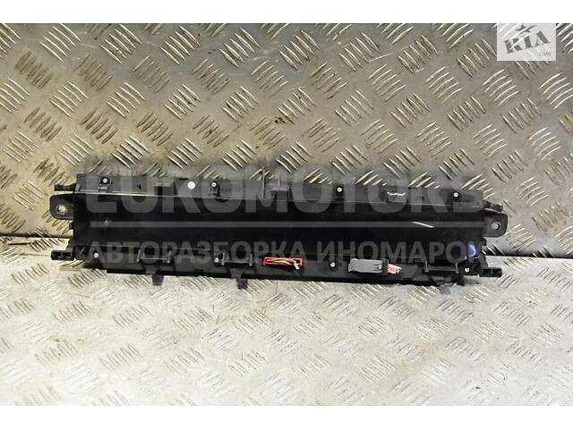 Панель приборов (дефект) Renault Scenic (II) 2003-2009 8200494956