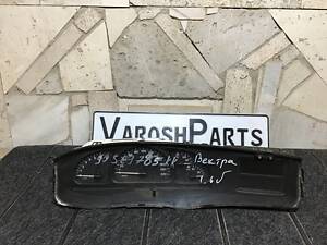 Панель приладів 90569785 Opel Vectra B