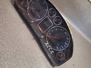 Панель приладів Audi A6C5 (09053610091)