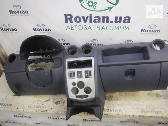 Панель приладів (торпеда) Dacia LOGAN 2008-2012 (Дачя Логан), БУ-223203