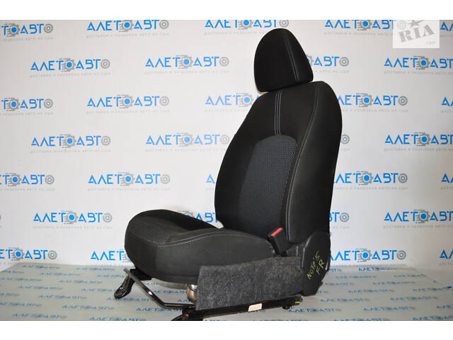 Пассажирское сидение Nissan Versa Note 13-19 без airbag, тряпка черн, под химчистку