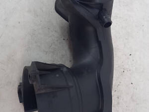Патрубок интеркулера Mercedes W203 W211 1.8 2009 гг A2710900629