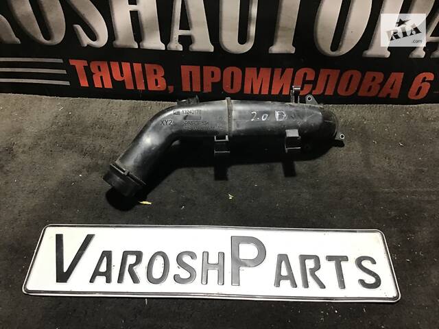 Патрубок интеркулера Opel Insignia 2008-2013 2.0 dci 13240176