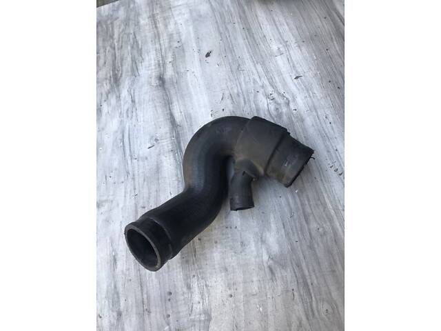 Патрубок интеркулера Skoda Superb 1.8 бензин 2007 г, б/у. 1K0 145 832 - Фото 1