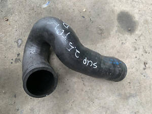 Патрубок интеркулера Skoda Superb 2.5 дизель механика седан, б/у.