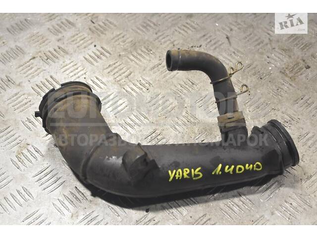 Патрубок інтеркулера Toyota Yaris 1.4 D-4D 1999-2005 1788033010 2